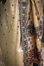 Load image into Gallery viewer, Assam Saree Black Square
