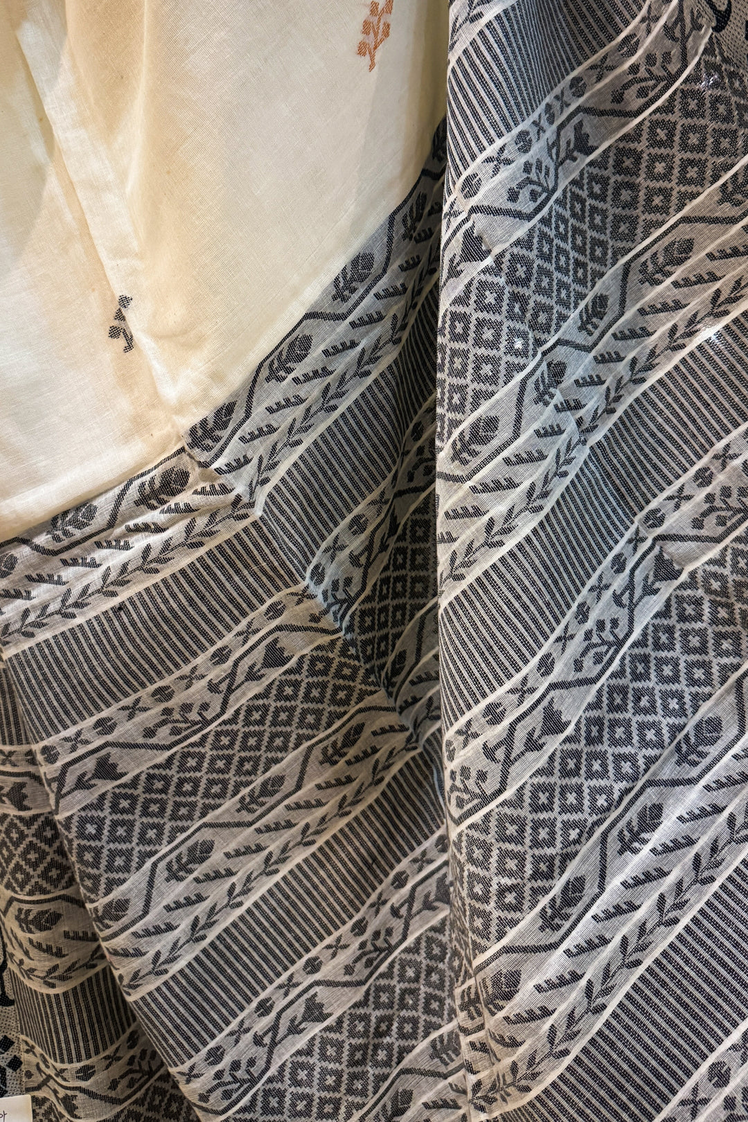 Manipuri Cotton handloom - White Black