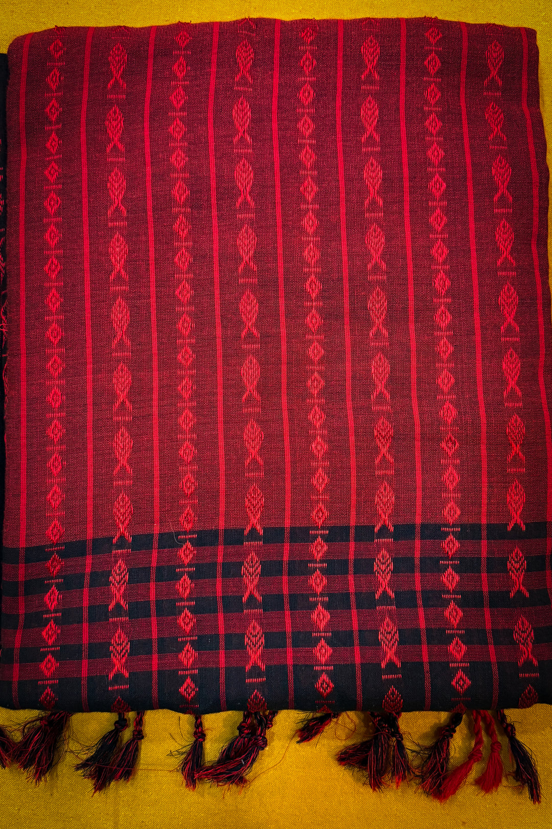 Fish Cotton - Red Black