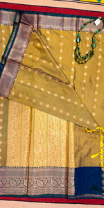 Load image into Gallery viewer, Loom Cotton Banarasi Green

