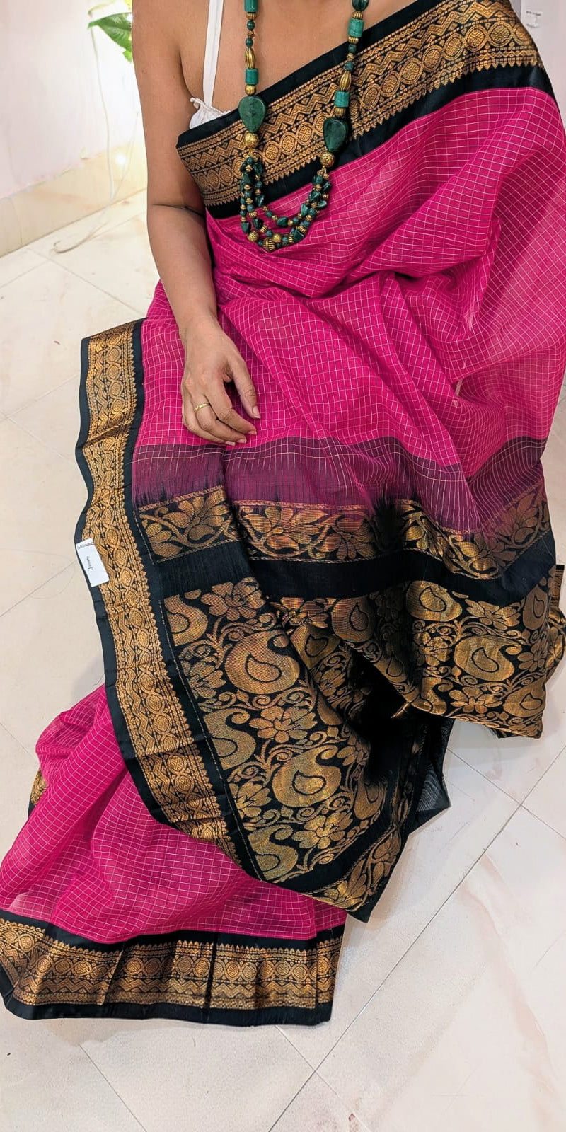 Rani and black cotton gadwal