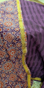Load image into Gallery viewer, Mul Cotton Mirror Work Pink
