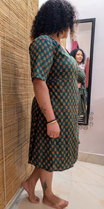Load image into Gallery viewer, Wrap Dress Green
