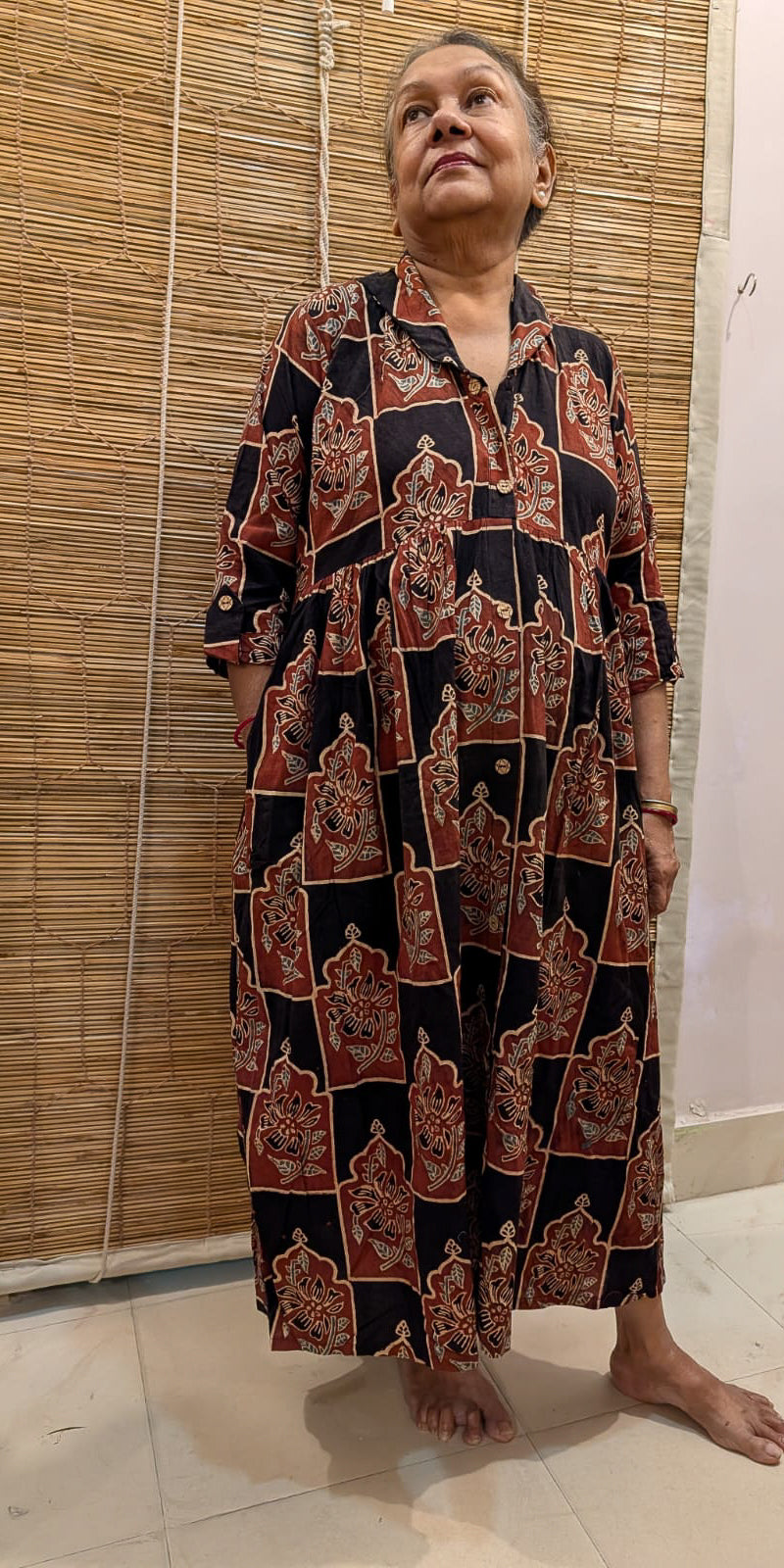 Veg dye pleated dress black