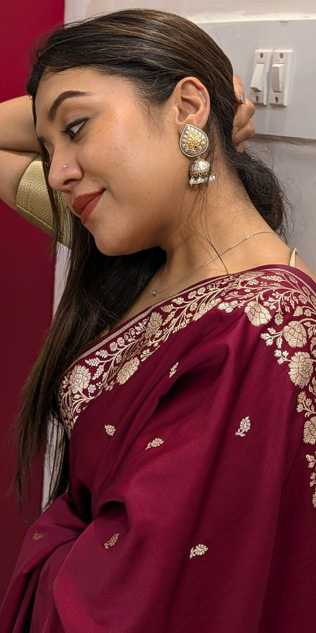 Banarasi Red Boota with Border