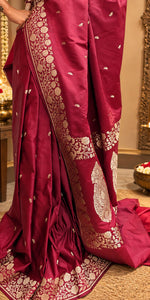Load image into Gallery viewer, Banarasi Red Boota with Border
